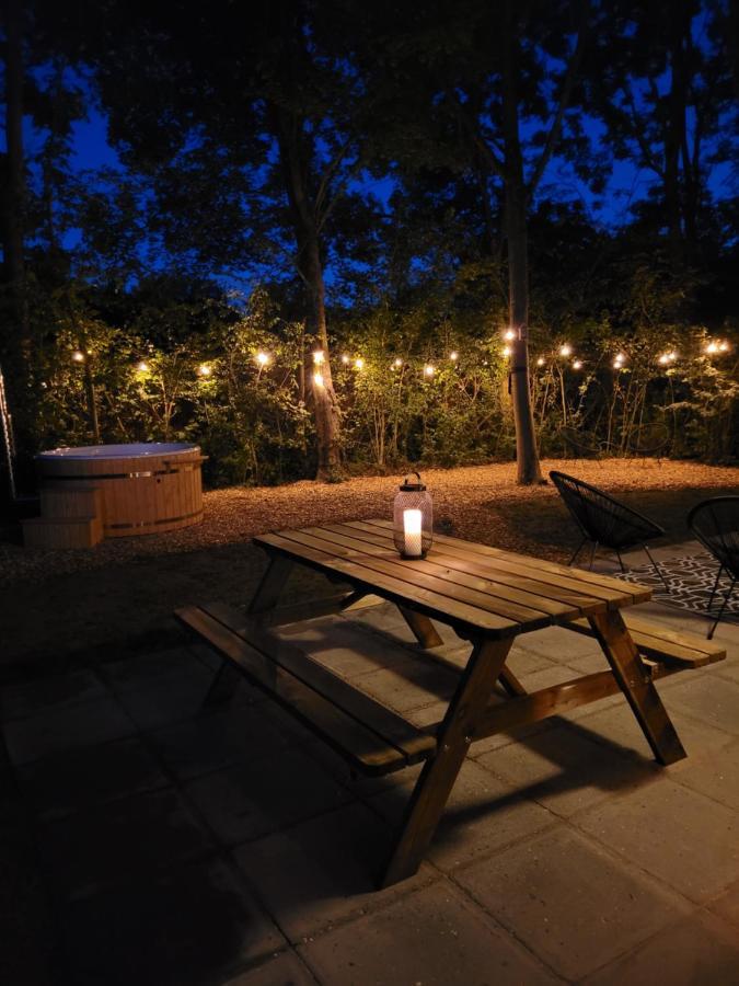 Retro Chic Wellness Met Hottub & Sauna Ewijk Exterior foto